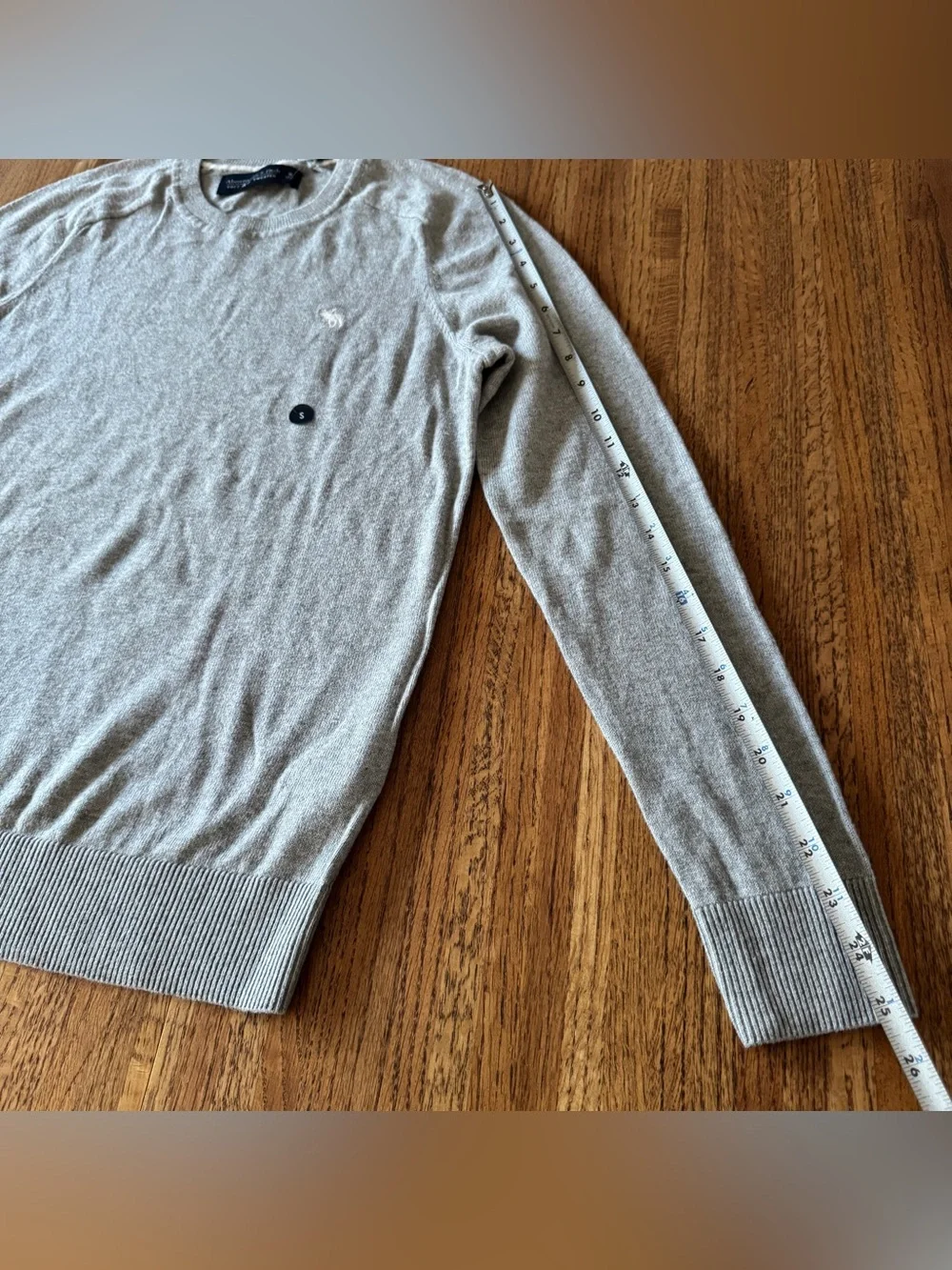 NWT Abercrombie & Fitch Soft A&F Light Grey Moose Crewneck Sweater Size Small